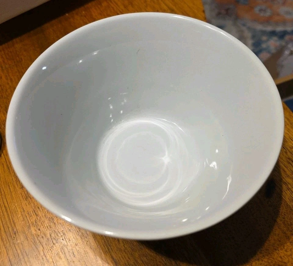 LE CREUSET Neo Medium Bowl in Mist Grey - Noodle Rice Dessert Salad Soup Bowl - Image 3 of 4