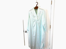 barbizon vintage nightgown 2162HC preowned clean lovely