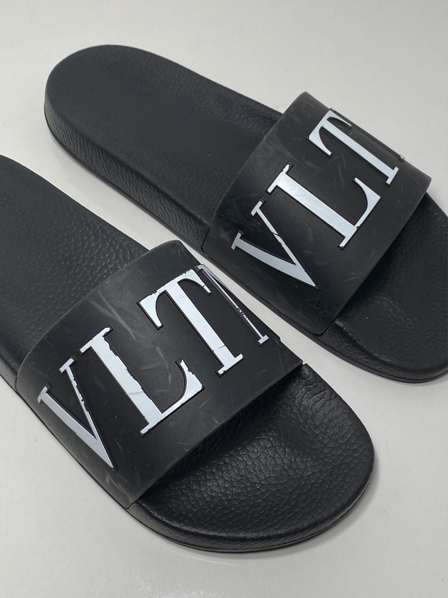 40 新品 VALENTINO VLTN SLIDE サンダル Valentino Garavani VLTN Rubber Slider Sandals | Saks Fifth