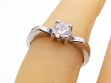 925 Sterling Silver Vintage Cubic Zirconia Shiny Solitaire Ring Sz 6 RG4790
