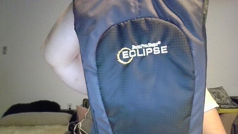 Bass Pro Shops Eclipse Hiking Hydration Fluids Backpack 1.5L Gray