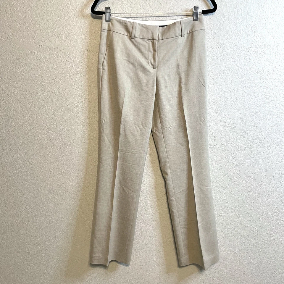 Ann Taylor Women’s Pant Suit 2 Piece Blazer Jacket Sz 2R & Pants Sz 2P Beige - Image 3 of 4