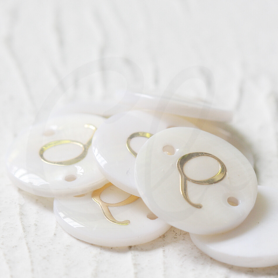 Natural Shell Gold Alphabet With 2 Holes-Alphabet-Letter-Round-Link ...