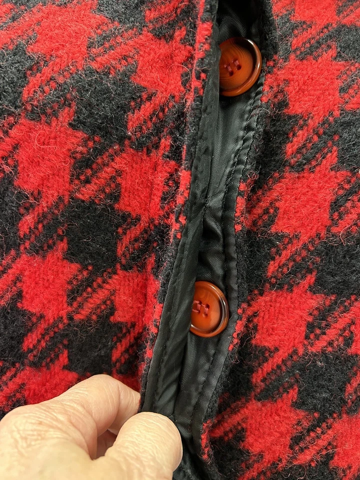 Vintage PENDLETON Woolen Mills Women's Red & Black Wool Jacket /Coat USA made - Image 4 of 4