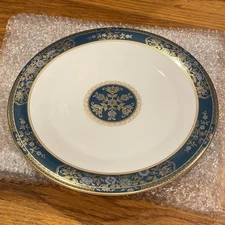 Signed Royal Doulton Carlyle Gateaux Plate 11" England H5018 Fine Bone China