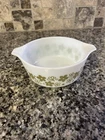 VTG #472 PYREX Spring Blossom Crazy Daisy Serving Dish 1.5 PT