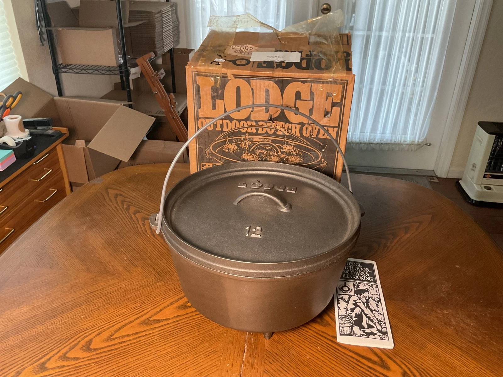 Vtg 90's Lodge 8 Qt Outdoor Dutch Oven with Flanged Lid NEW OPEN BOX
Opens in a new window or tab