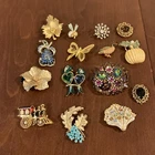 Lot Of 15 Costume Jewelry Brooches Pins - Some Signed