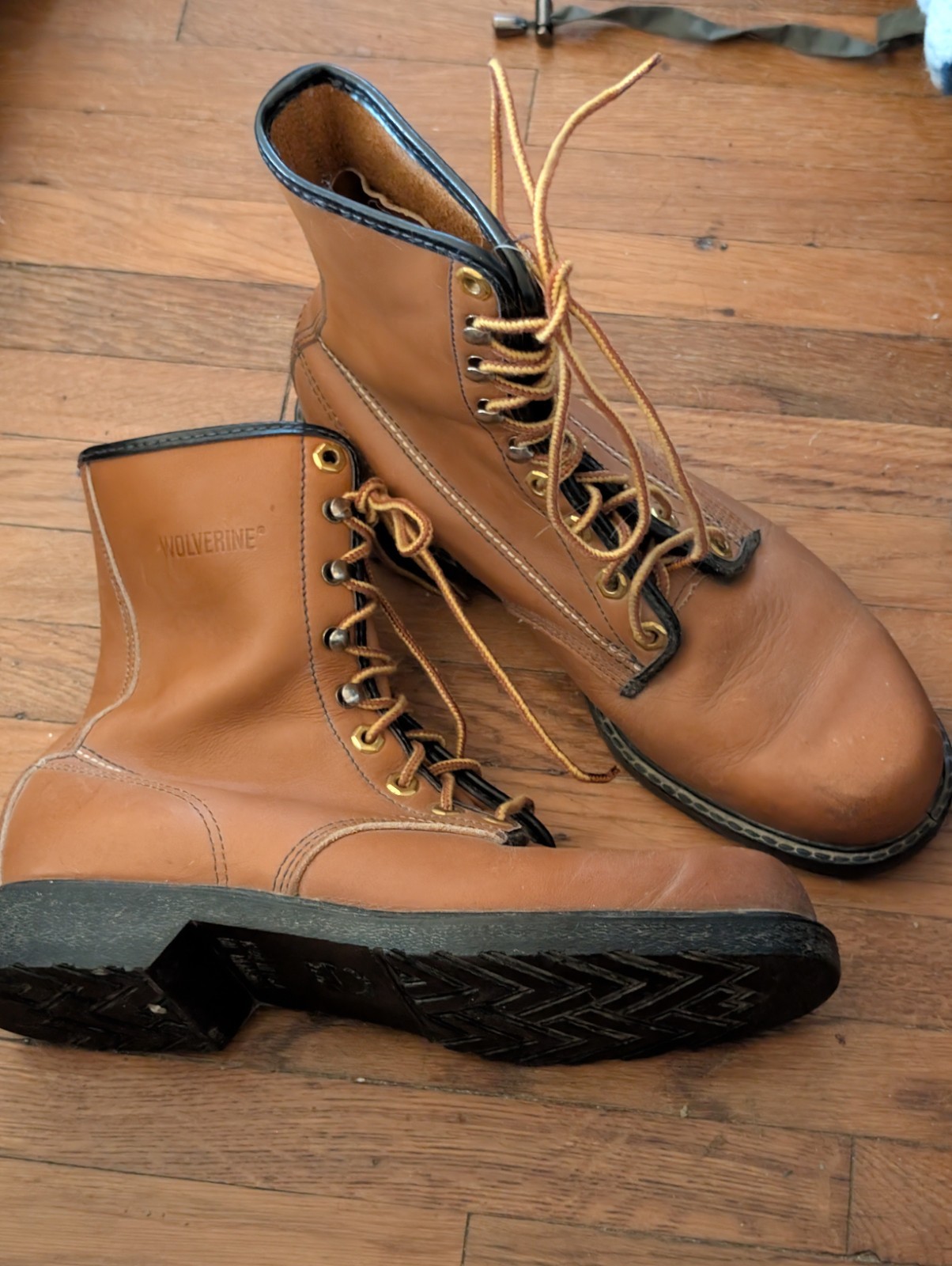 Wolverine Men's Brown Leather Oil Resistant Lace Up Combat Boots Rubber Outsole