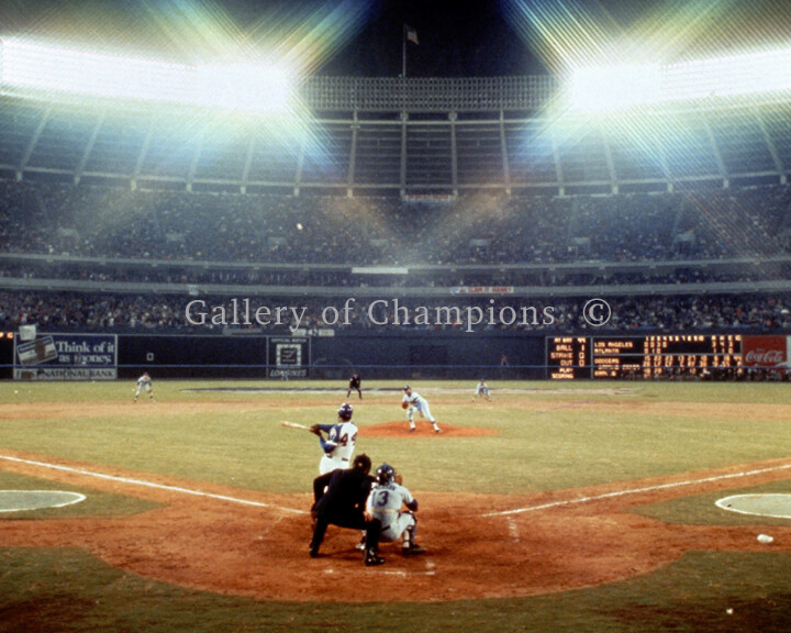 Henry Aaron 715th HR Ball in the Air!! Photo Sports Illustrated 8"x10"- 24"x30" 