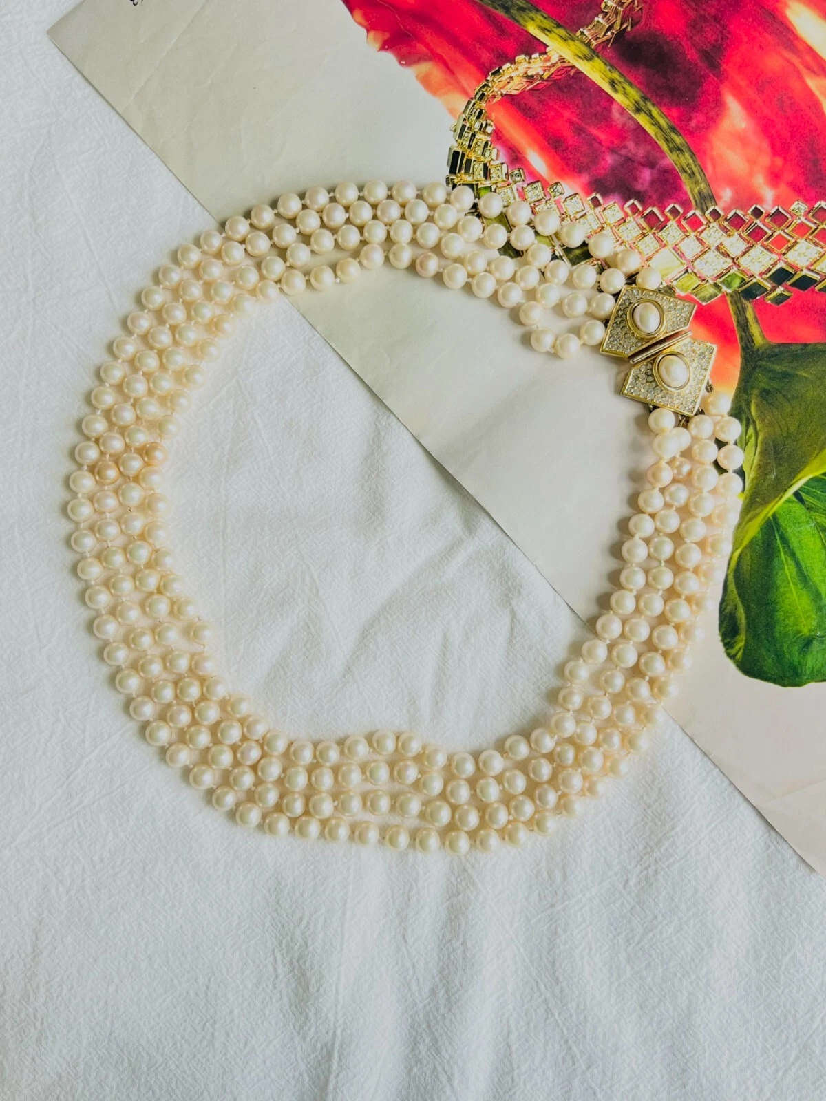 Collana Christian Dior vintage anni 60 4 fili perle bianche triangolo cristalli