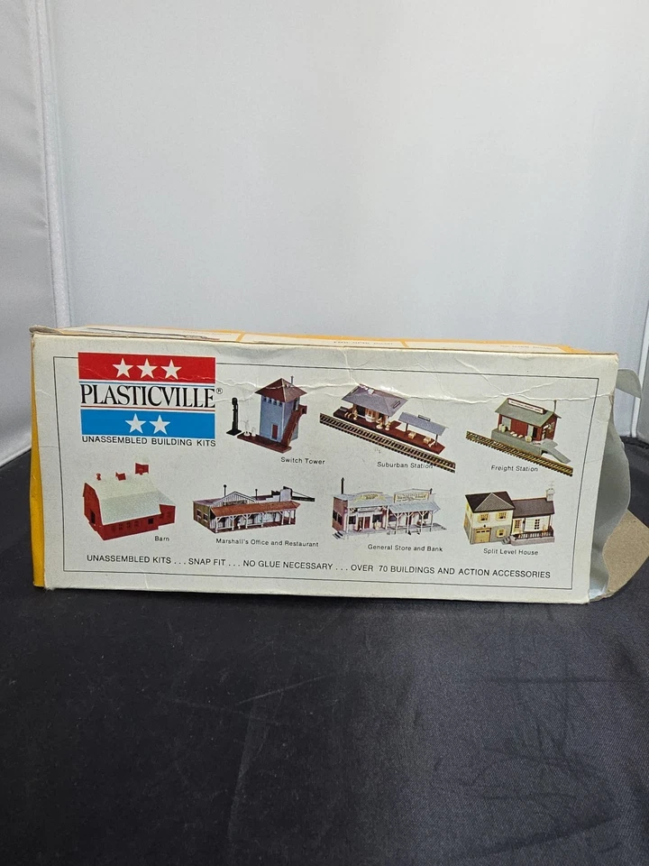 Bachmann HO Scale Rolling Stock 1057:  WIDE VISION CABOOSE SANTA FE ATSF (JX) - Image 3 of 4