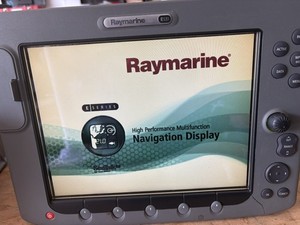 Raymarine E120 Chartplotter
