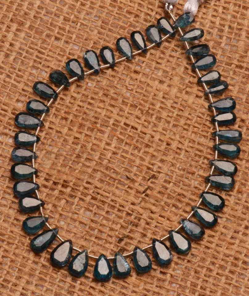 Gema Natural Verde Cianita 9x5 a 10x7 mm Tamaño Pera Briolette 11" Hilo Foto 2 de 4