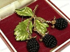 BRAMBLE vintage style BROOCH PIN blackberries BERRIES green enamel FRUIT&LEAF