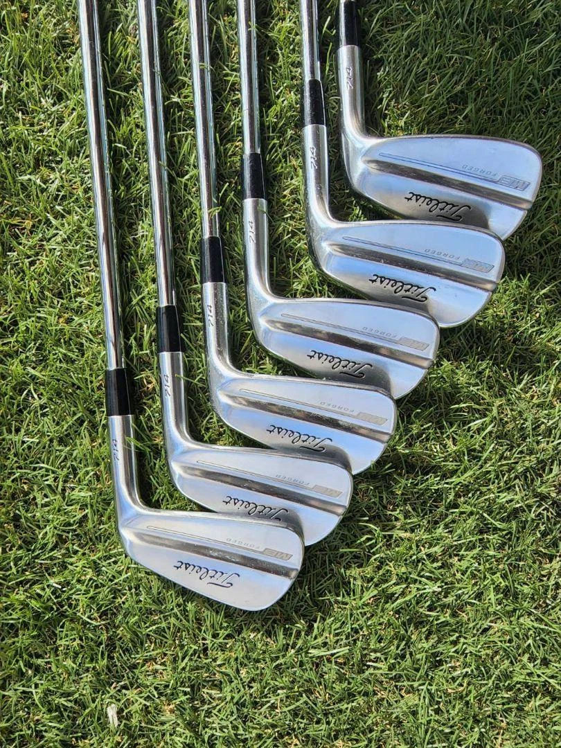 Titleist MB714 DG S200 Flex S200 Iron Set of 6 (5-9P)