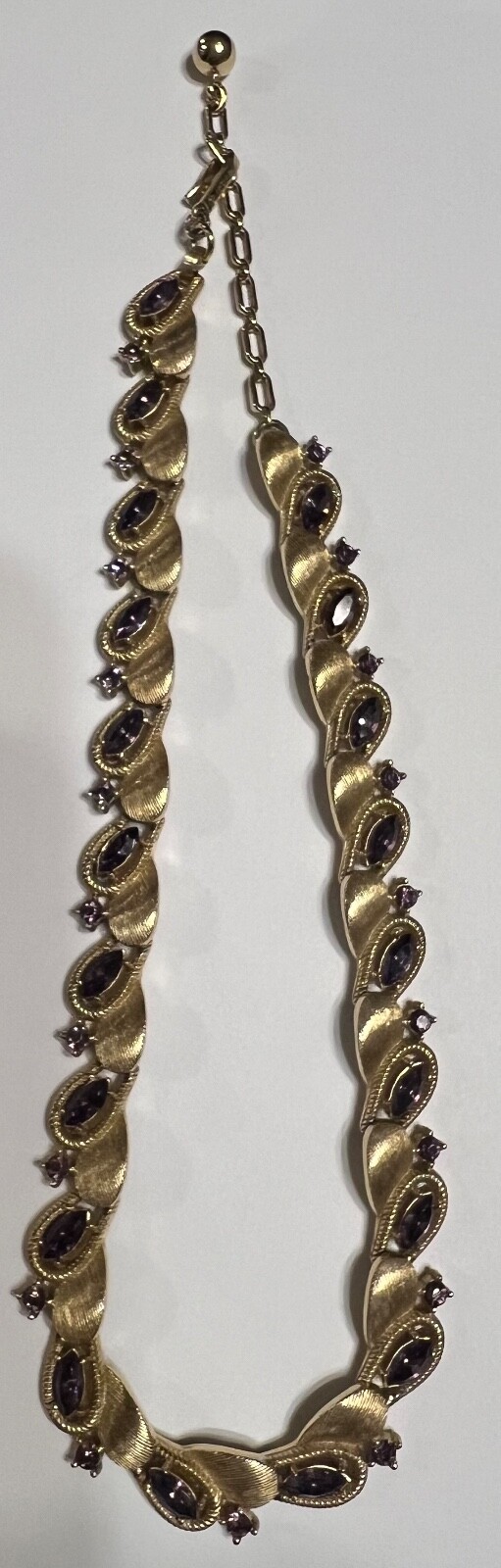 VTG Trifari Goldtone & Purple Stone Necklace - image 3