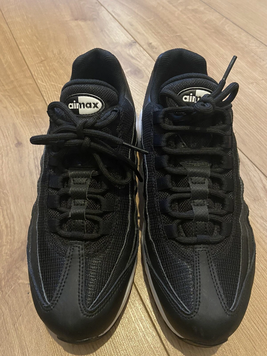 Junior hotsell black 95s