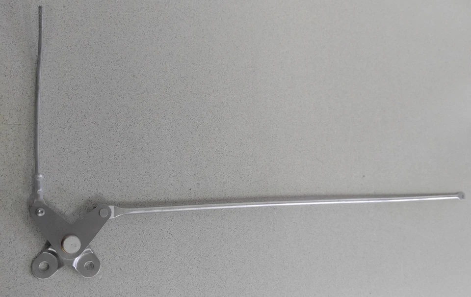 EXCELENTE PIVOTE CERRADURA PUERTA DERECHA ORIGINAL USADO ORIGINAL PORSCHE 1965-69 911 912 Foto 2 de 4