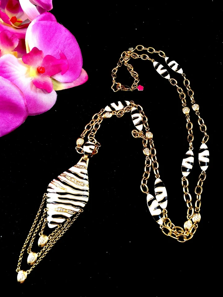 COLLAR COLGANTE LAUREN G. ADAMS 18K GP CIRCONITA CÚBICA ANIMAL PARAÍSO CEBRA Foto 4 de 4