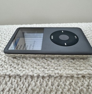 Apple iPod classic 7th Generation 160GB MC297J/A Black NewBattery