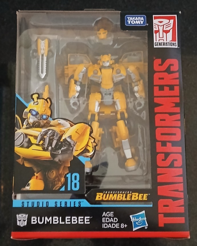 Hasbro Transformers Studio Series 18 Deluxe Bumblebee Action