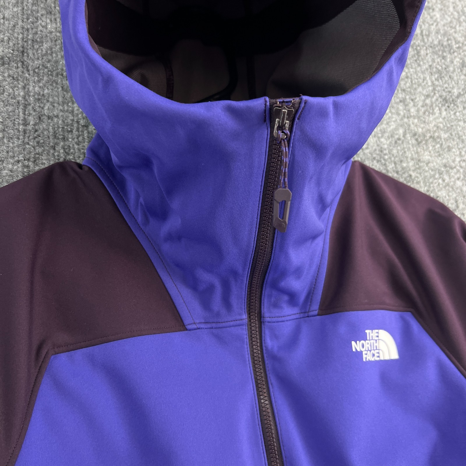 North Face Women's MEDIUM Windwall Softshell Jack… - image 9