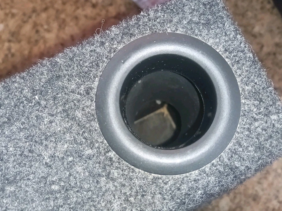 Subwoofer 1 MTX Road Thunder 6" In Box With Tweeter Upper Cone Original. V.G.C. - Image 3 of 4