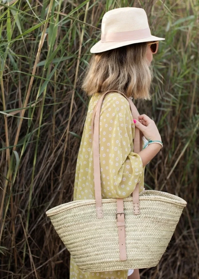 BOLSO DE PAJA Hecho a Mano con Asas de Cuero, Bolso Cesta Mercado Francés Talla Mediana Foto 2 de 4