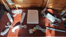 NINTENDO WII WHITE & 9 GAMES #S173B128