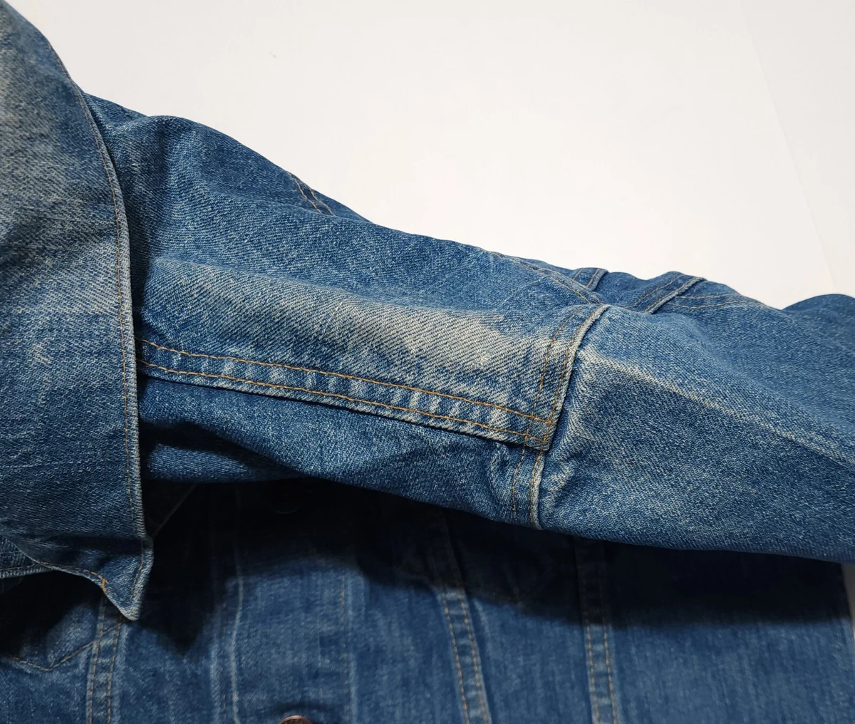 Vintage 1970-80s Levi's Type 3 #522 Button 2-Pocket Made in USA 38 Jacket