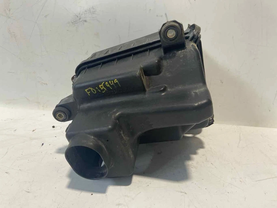 Conjunto de filtro de aire usado se adapta a: Mitsubishi Eclipse 2001 CPE 2,4 grado A Foto 4 de 4