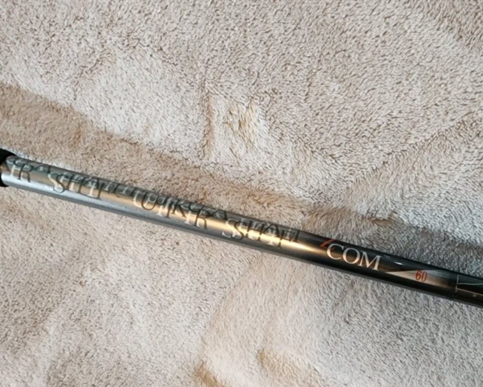 Arbre (shaft) Graphite Léger UST Helium 40g - Flex Ladies - Pour Driver