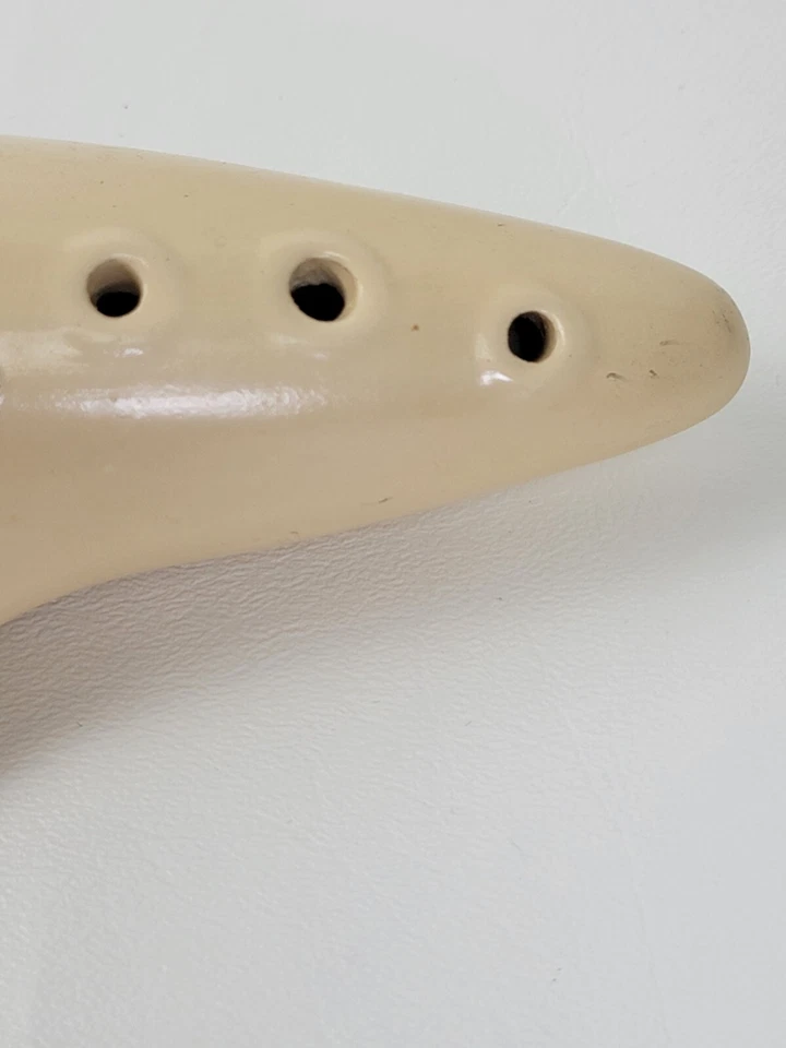 Vintage Old Glory Ocarina Flute Potato Ceramic Cream Color "B" Made in USA 5” - Image 4 of 4