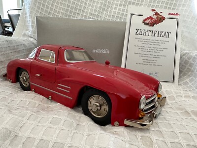 Marklin  Mercedes 300 SL, GULLWING, wind up motor With Certificate & Key