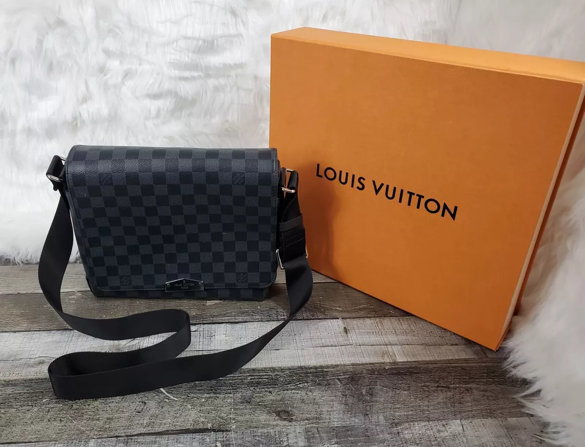 Louis Vuitton District PM Messenger Bag Damier Graphite Black in