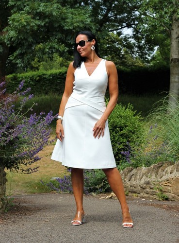 White dress, elegant, Design, couture, unique size 10 Brand new - Picture 3 of 10