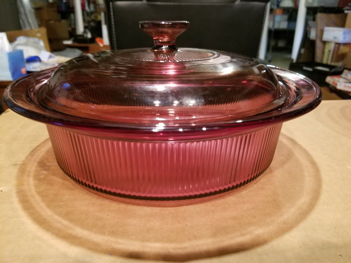 Vision Corning Pyrex Cranberry Glass Casserole Dish with Lid 2.5