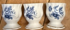 Staffordshire Korona Kubki na jajka Kwiaty Zestaw 3 szt. Vintage Niebieskie kwiaty