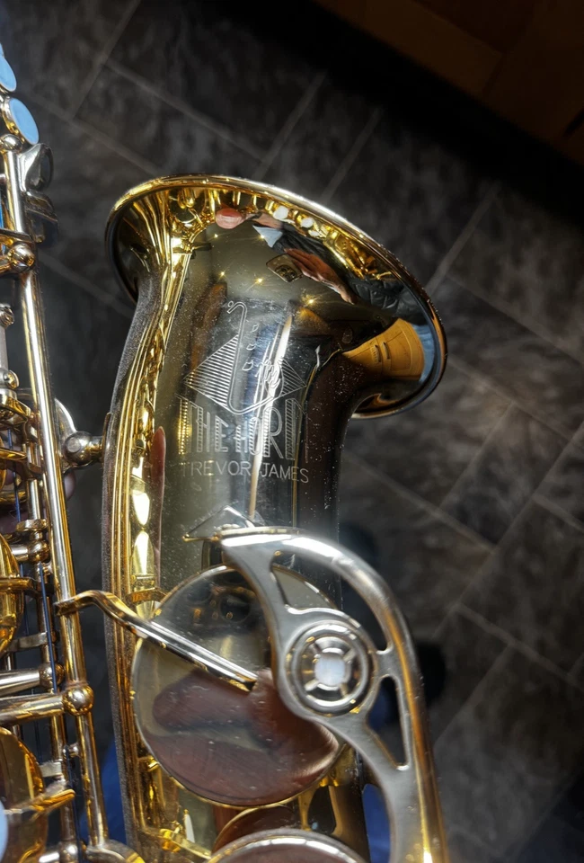 Trevor James Classic II "The Horn" Alto Saxophone - Gold Lacquer, with case - Image 3 of 4