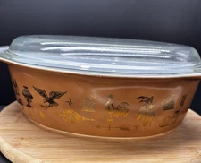 Vintage PYREX #045 Early American 2.5 Qt  Brown & Gold Casserole Dish w/Lid￼