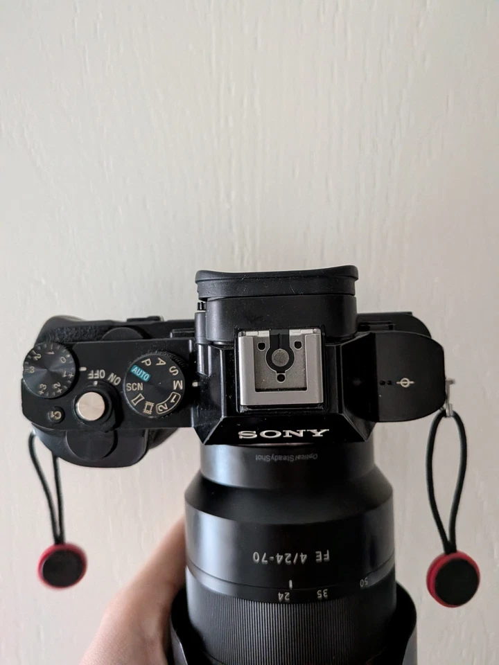 Sony Alpha 7R, photo 3 of 5
