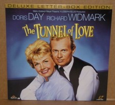 THE TUNNEL OF LOVE Doris Day Richard WidmarK LaserDisc deluxe letter box edition
