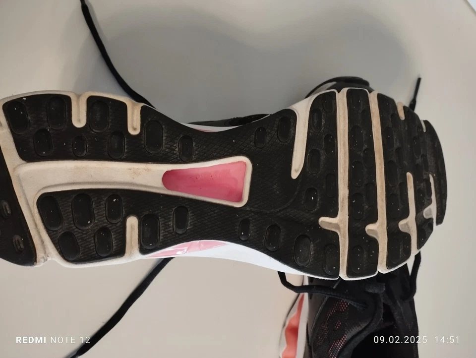 Schuhe Sneaker Nike Damen Gr. 37.5, schwarz/pink - Bild 4 von 4