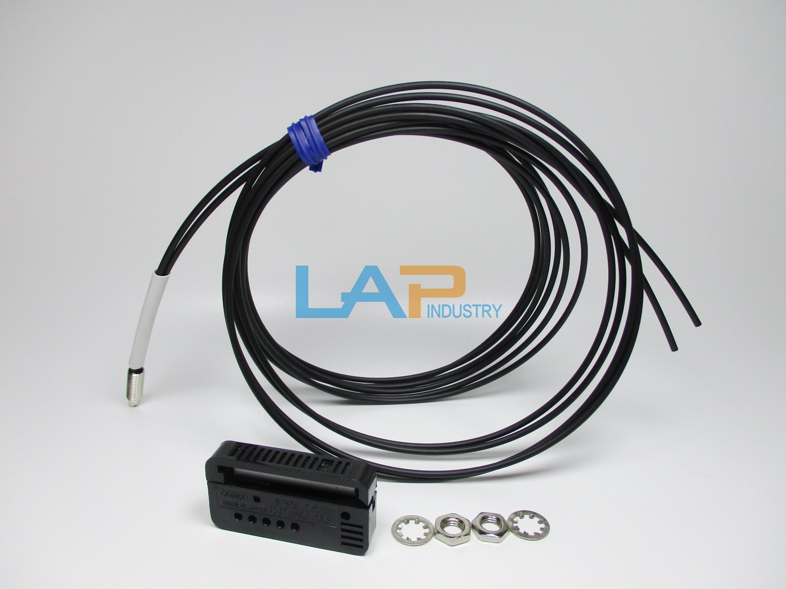 1PCS New For OM Photoelectric Switch Fiber Unit E32-DC200 E32DC200 - Foto 8