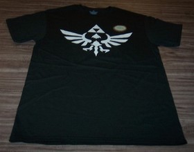 THE LEGEND OF ZELDA TRIFORCE NES Nintendo T-Shirt MEDIUM NEW