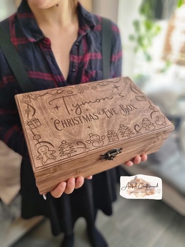 Christmas Xmas Eve Box - Bespoke Personalised Wooden Christmas Box Large Keepsak - Picture 5 of 7