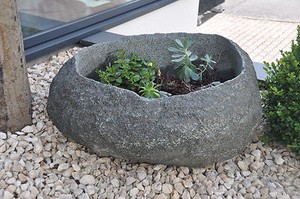 Naturstein Trog Aus Granit Findling Steintrog Pflanztrog