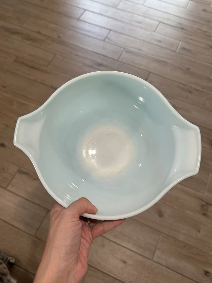 1959 Pyrex Turquoise Aqua Scroll #443 Cinderella Bowl 2 1/2 QT - Image 2 of 4