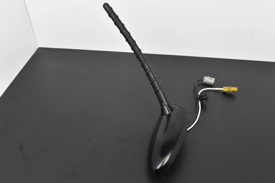 2010-2013 Kia Soul Radio Antenna Mast Rod Base Assembly 96250-2K000 OEM - Image 2 of 4